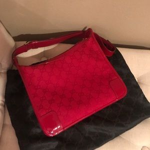 Gucci Red Shoulder bag